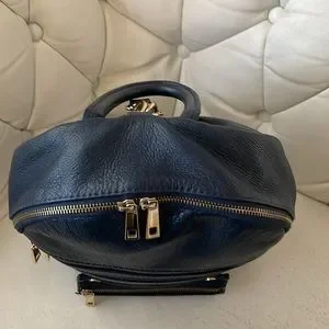 Laura Di Maggio | Bags | Laura Di Maggio Milan Blue Leather  display picture 2